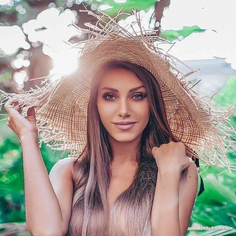 Inga, 32