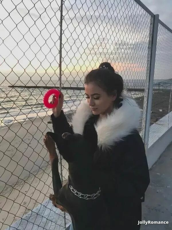 Ekaterina, 20