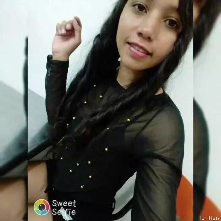 Omaira, 20
