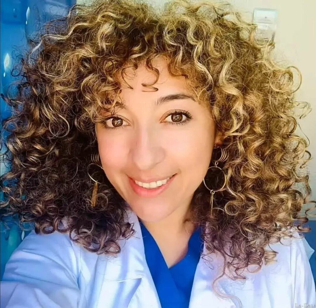 Camila, 41